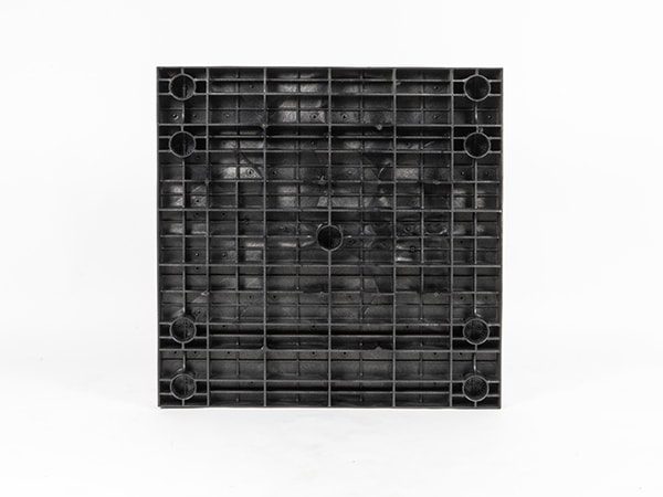 underside view of plastic 36x36 Solid Top