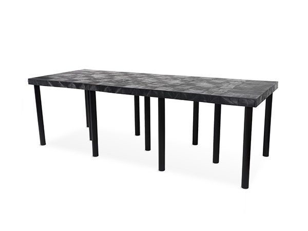 Side view of a single level solid top.