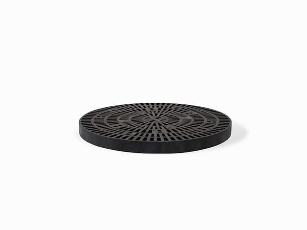 side view of plastic 36-inch Round Panel