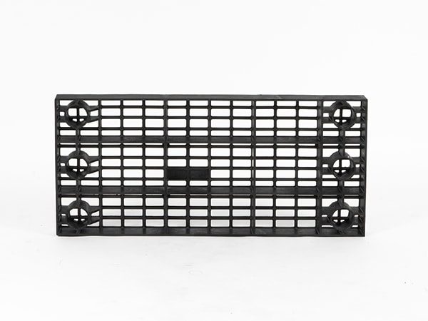 underside view of plastic 36x16 Grid Top